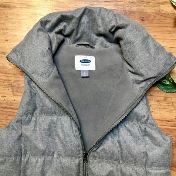 Old Navy Gray Puffer Vest - Picture 2 of 4